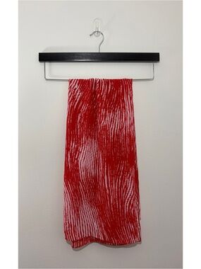Haute Hijab red/white pattern chiffon hijab (38x40”)